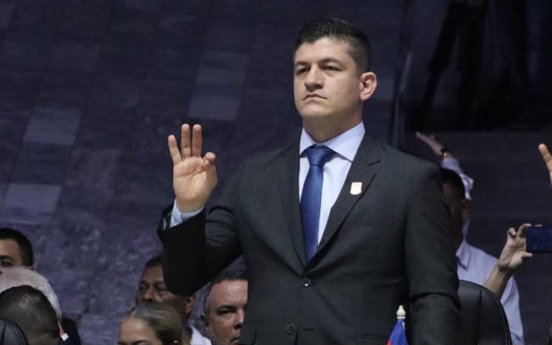 Posesión del Concejal Edison Giraldo: una voz que refresca la actividad política.